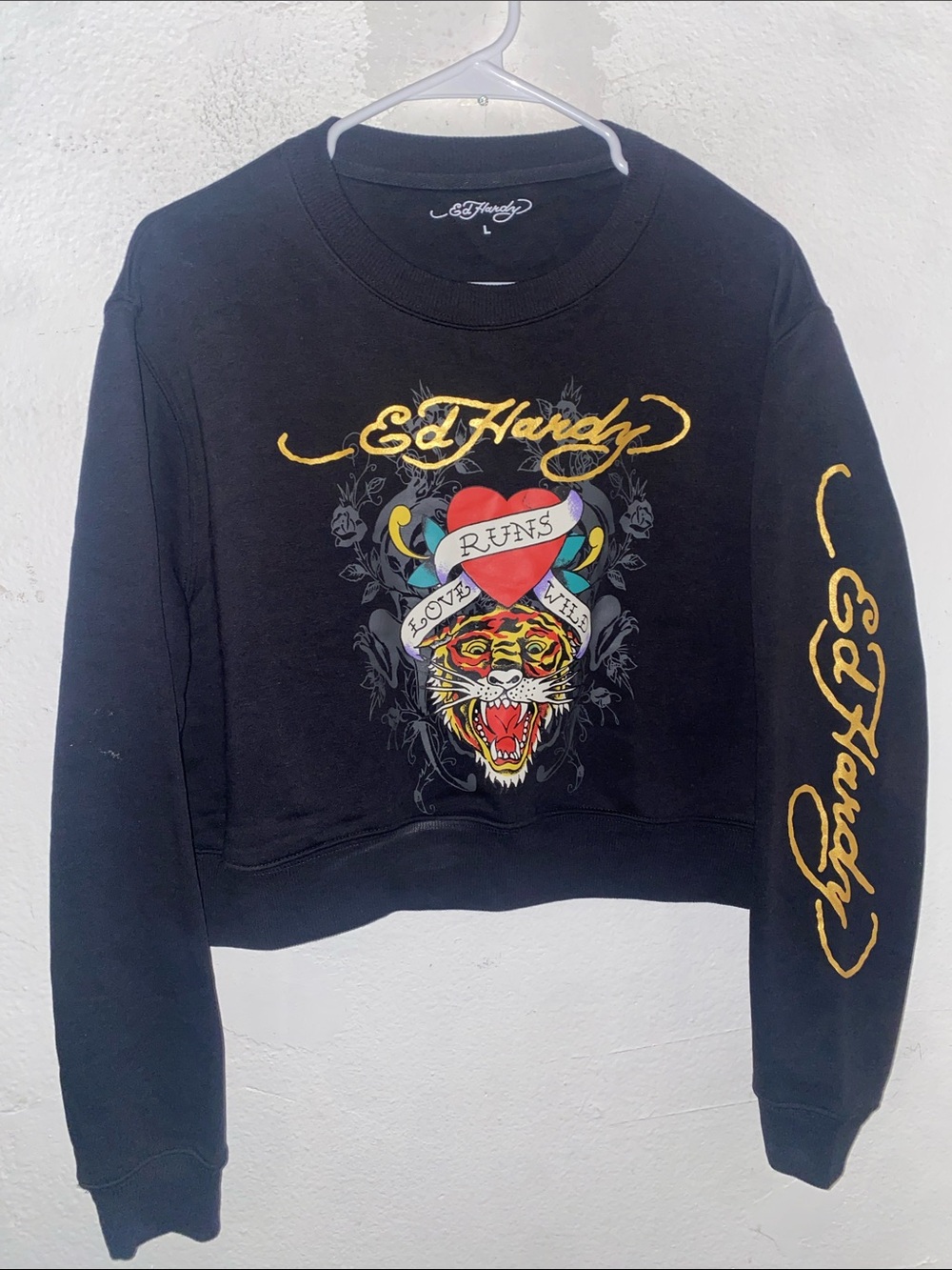 Ed Hardy Black Cropped Sweatshirt with Multicolor Tiger & Heart Graphic